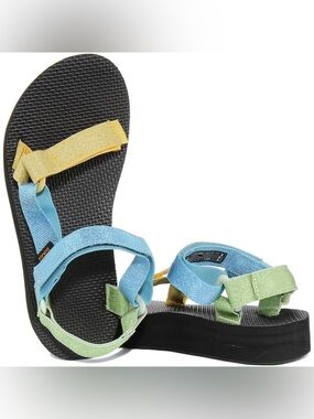 Tévez Midform Universal Women's Vegan Platform Strappy Sandal In size 9